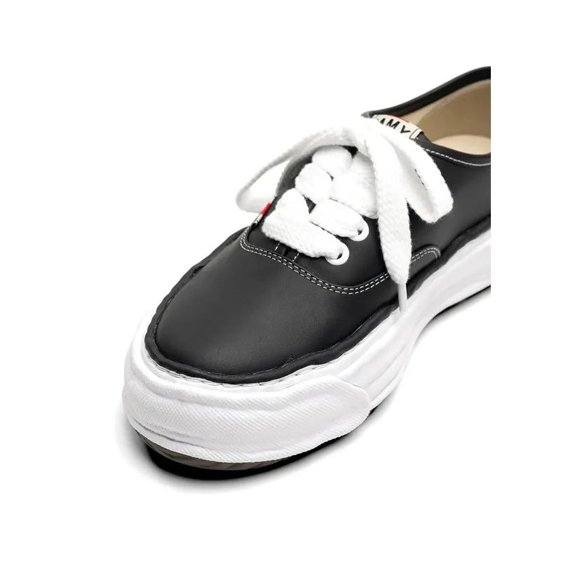 Maison Mihara Yasuhiro Baker 26 “Black” (A16FW702)