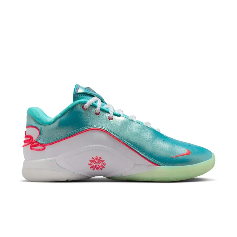 Nike LeBron 22 “Christmas” (HV5148-600)
