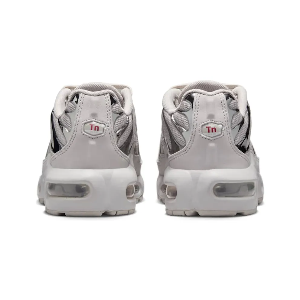 Nike Air Max Plus Light Iron Ore Gym Red Smoke Grey Metallic Silver (FZ0977-001)