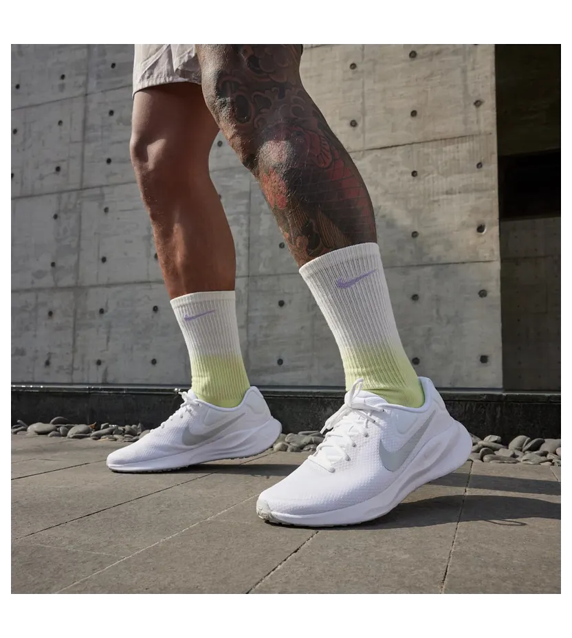 nike-revolution FB2207-100