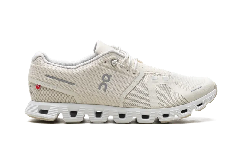 On Running Cloud 5 “Cream Sand” (59.97768)