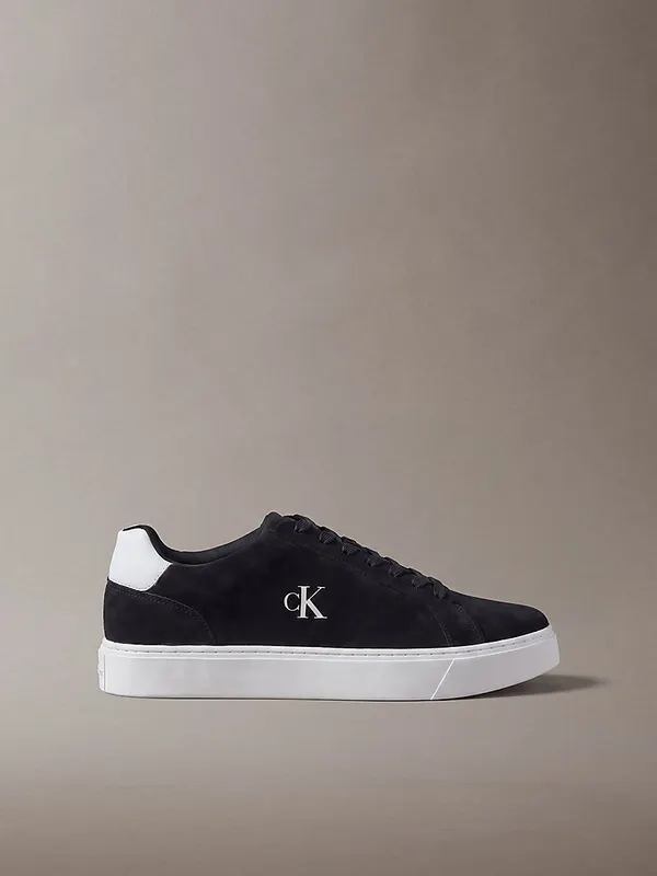Calvin Klein Ck Baseline – Suede Signature Logo “BLACK / BRIGHT WHITE” (YM0YM01434BEH)