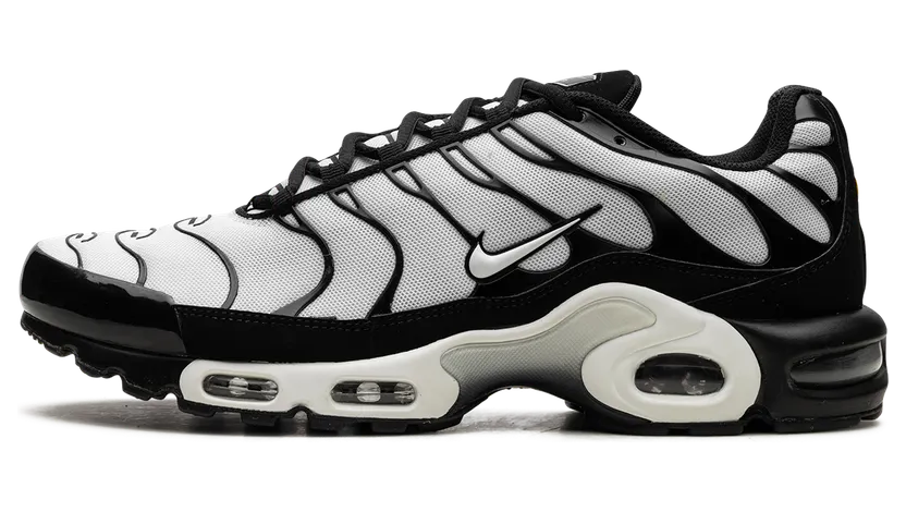 Nike Air Max Plus “Oreo” (852630-032)