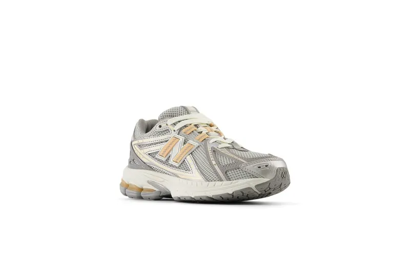 New Balance 1906R Silver Metallic Peach (GC1906EV)
