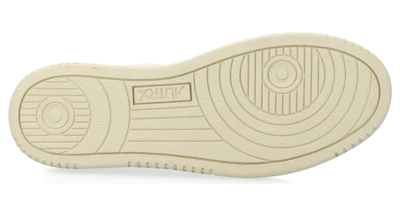 Autry Medalist Low Leather “White” (AULWLL20) (5)