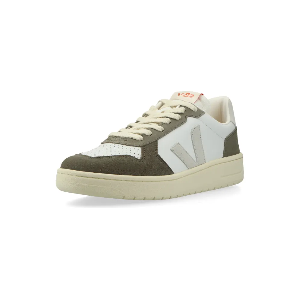 VEJA V-82 Grained Leather (extra / white / natural / Khaki) – VE3320757