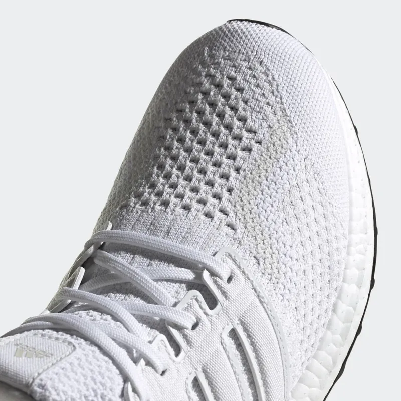adidas Ultraboost 5.0 DNA Cloud White / Cloud White / Core White (FY9349)