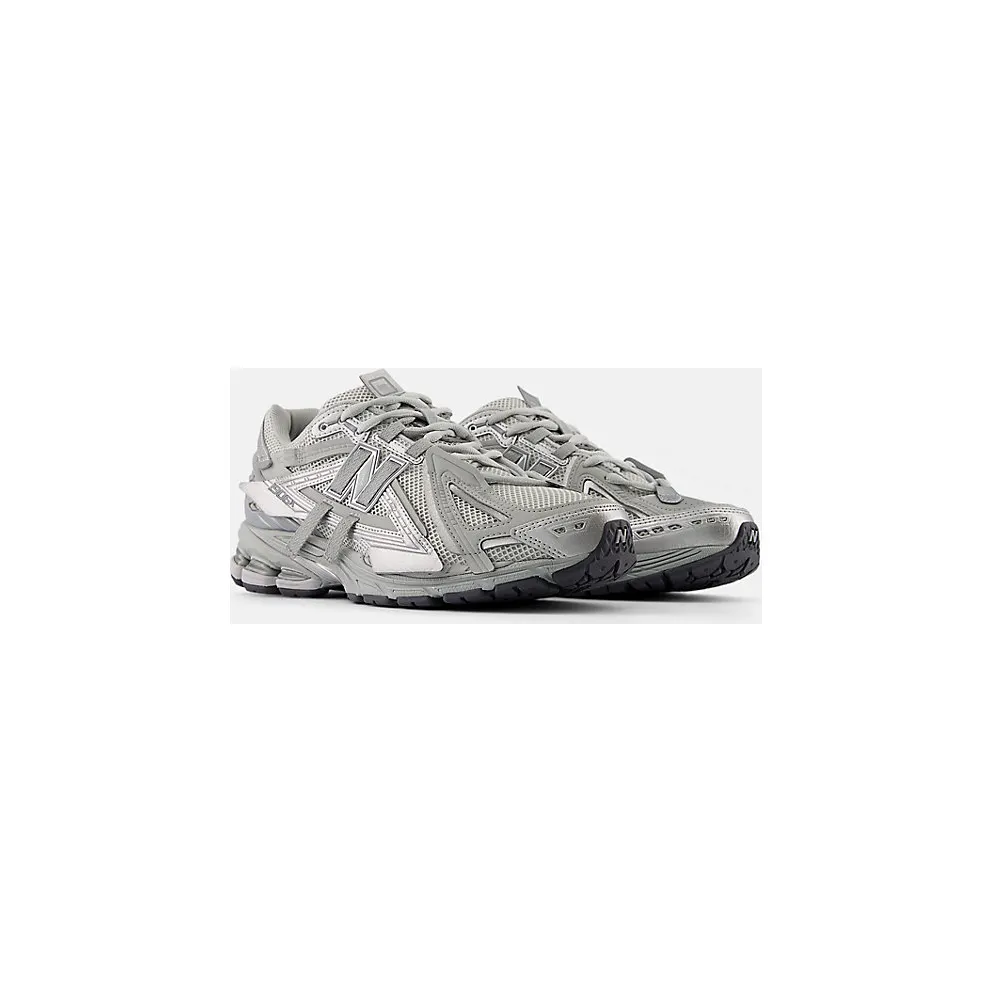 New Balance 1906A “Concrete Silver Metallic” (M1906AG)