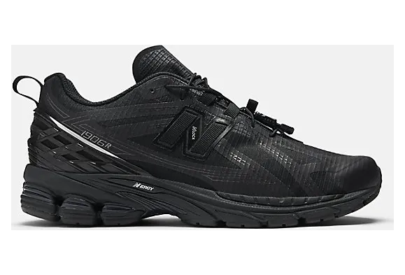 New Balance 1906R “No Sew Pack – Black” (U1906RNB)