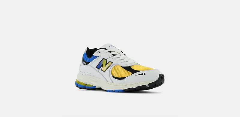 New Balance 2002R “Vibrant Apricot” (M2002RGW)