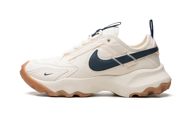 Nike TC 7900 “Pale Ivory Armory Navy” (DD9682-103)