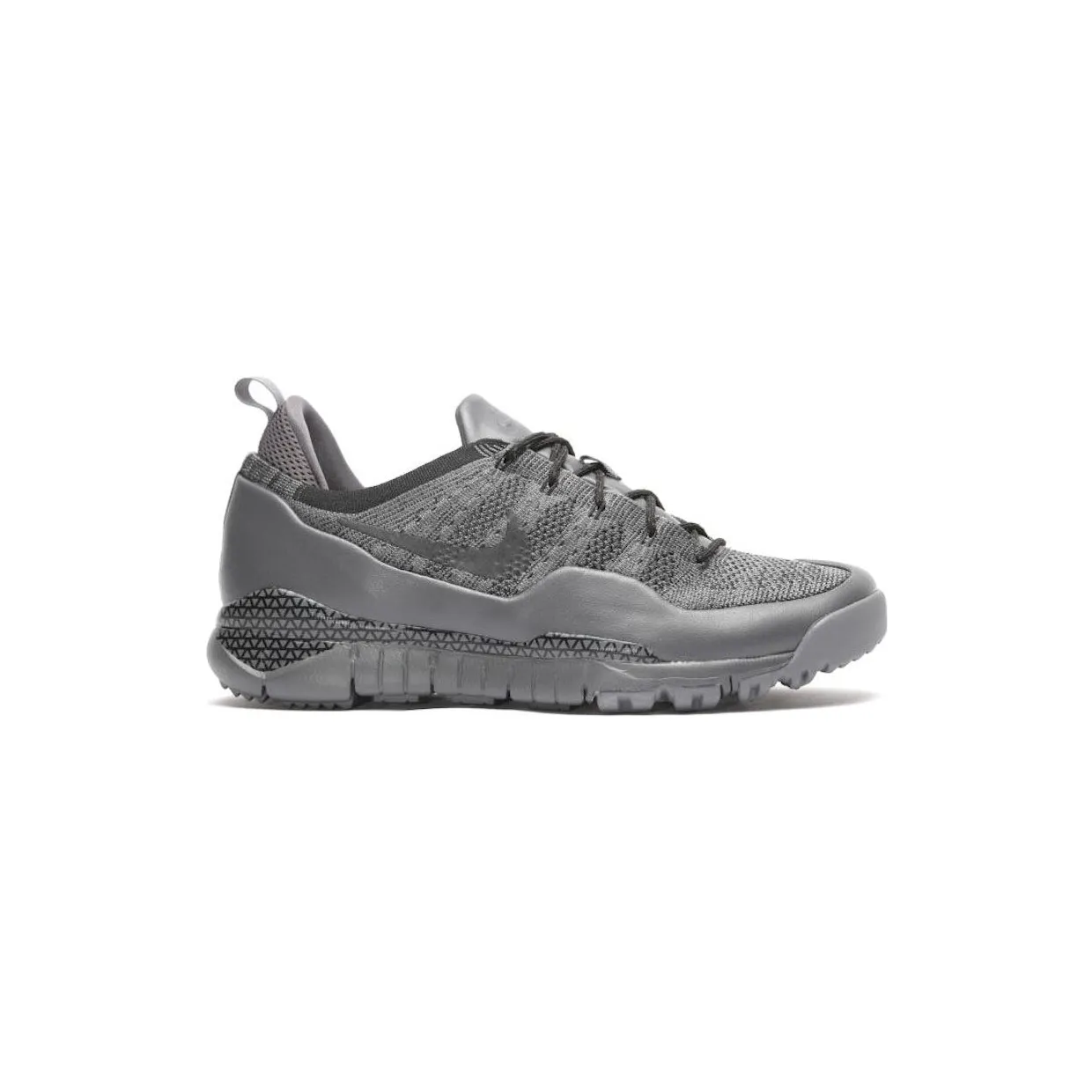 nike-flyknit 882685-001