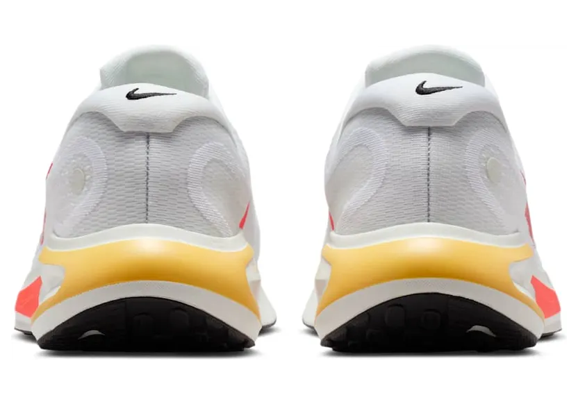 nike-journey-run FN0228-110