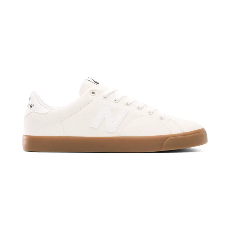 New Balance Herren AM210 – Weiß, Weiß (AM210WCG)