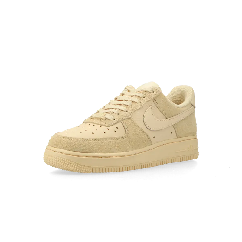 Nike Air Force 1 ’07 LX (pale vanilla / pale vanilla / pale ivory) – IB4001-200