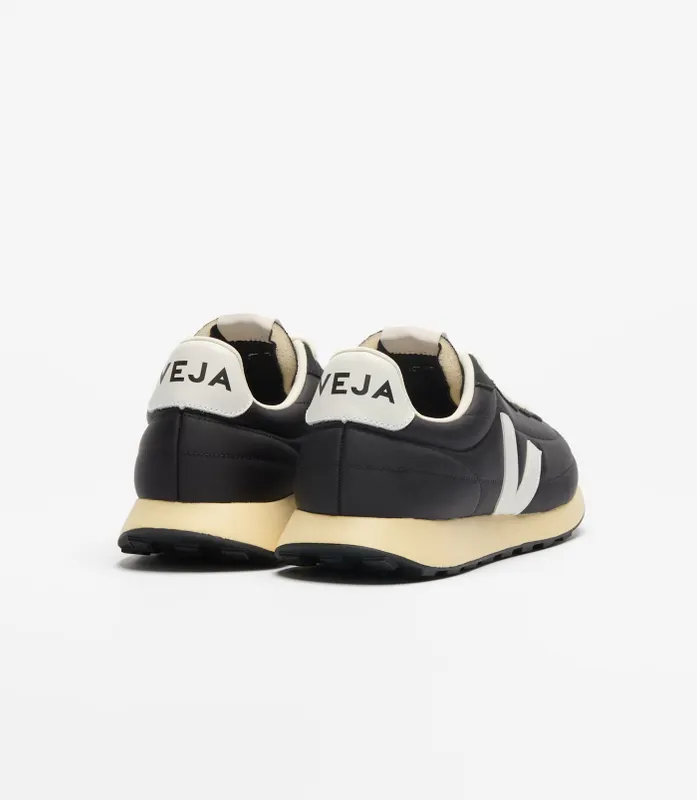 VEJA Belem with vlakken and logo-patch – Black (RM3421924)