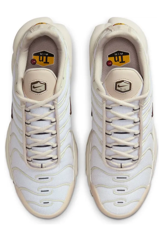 nike-air-max IO0657-100