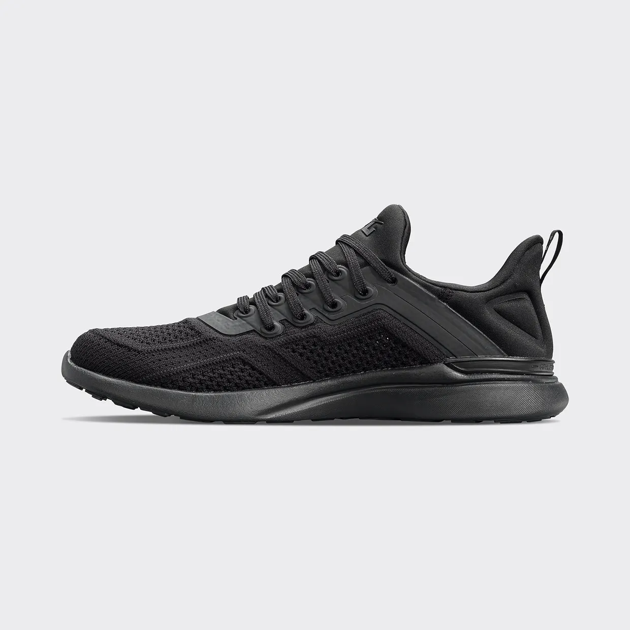 APL TechLoom Tracer “Black/Black” (Heren) (2)