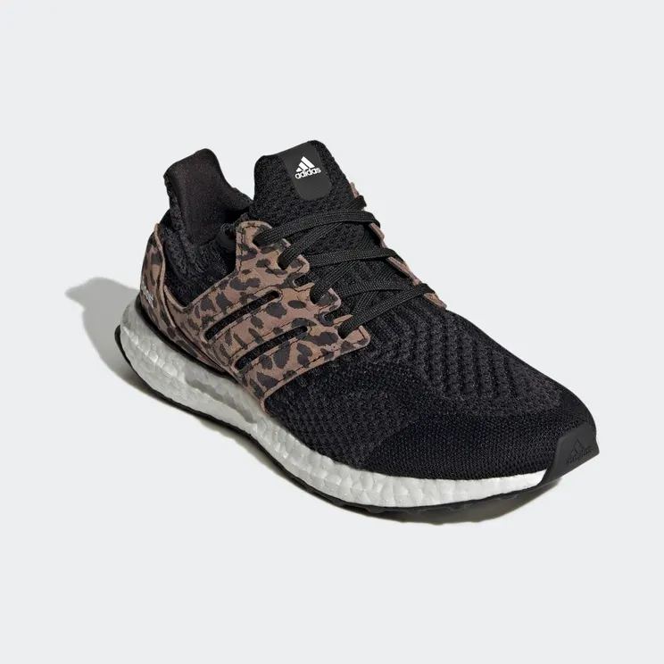 adidas-ultraboost HP9558