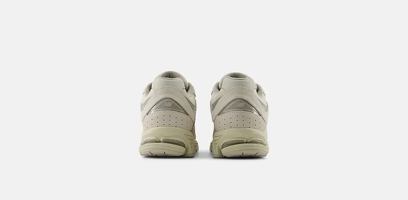 New Balance 2002R Timberwolf (U2002RBE)