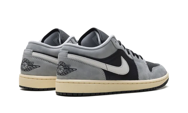 Air Jordan 1 Low SE “Light Smoke Grey” (HQ2010-012)