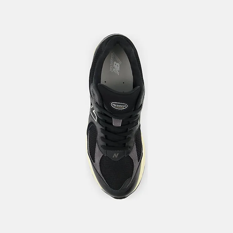 new-balance-2002r M2002RIB
