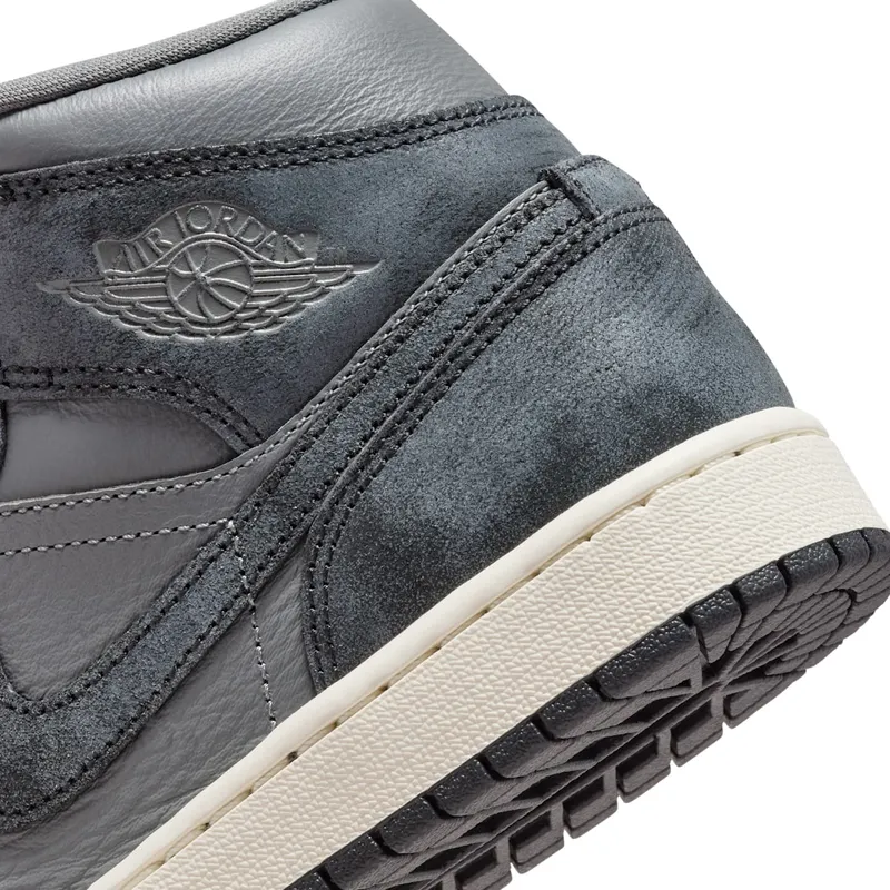air-jordan-1 FJ3448-001