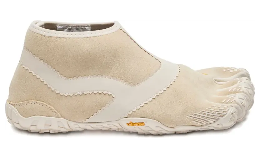 SUICOKE VFF Suède sneakers met vijf tenen-design – Beige (S25WNL2)