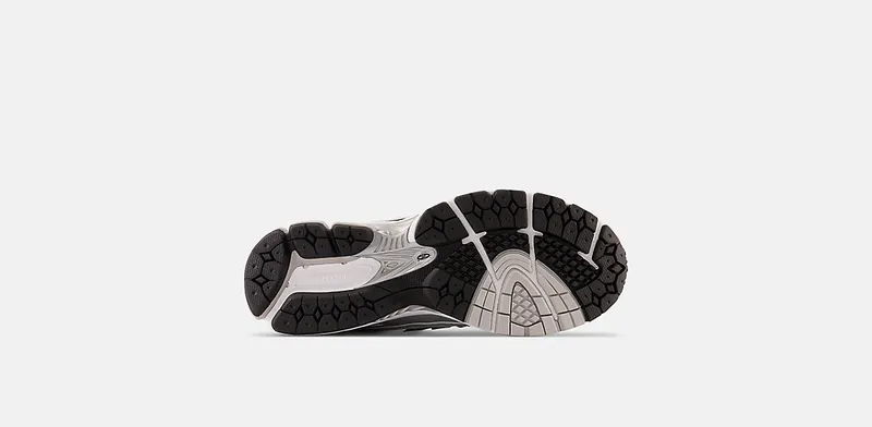 New Balance 1906R White Rain Cloud Silver Metallic (M1906RI)