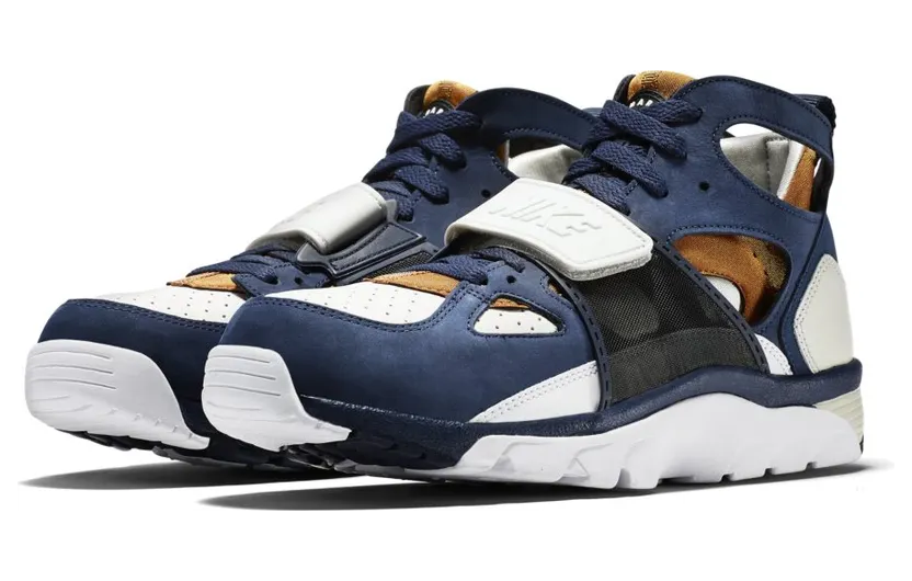 Nike Air Trainer Huarache PRM Medicine Ball (705427-001)