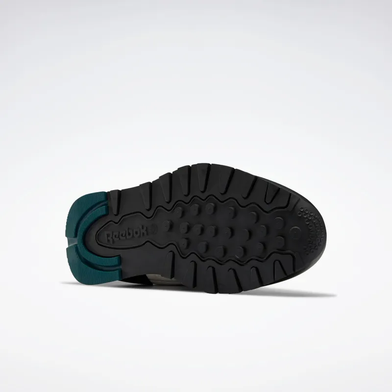 Reebok CL LTHR Chalk / Core Black / Semi Solar Gold