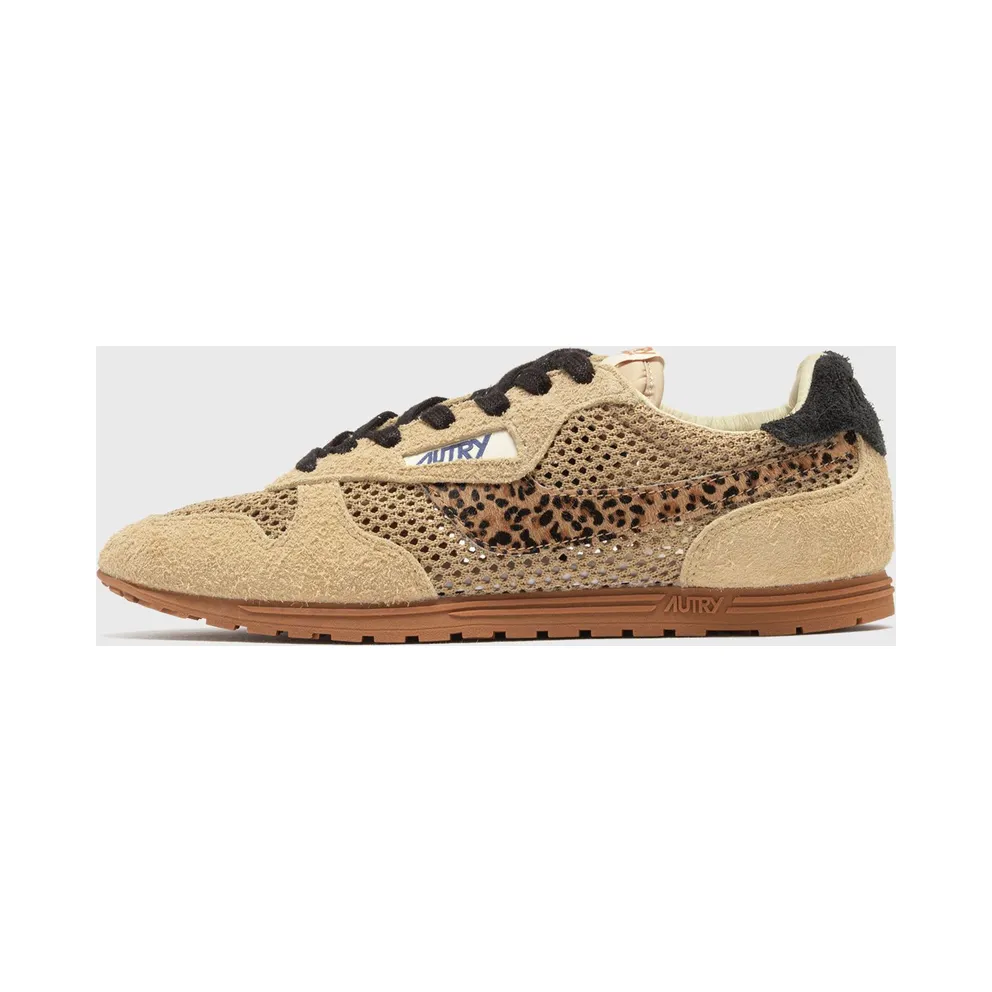 Autry Action Shoes WINDSPIN LOW WOM Brown