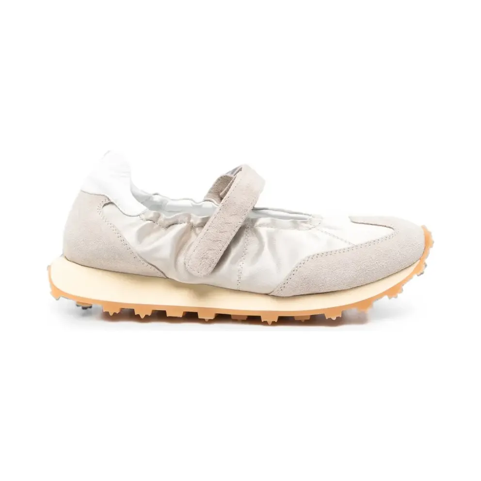 RUN OF Bambola with suède vlak and Velcro – Beige (BAMBOLAW)