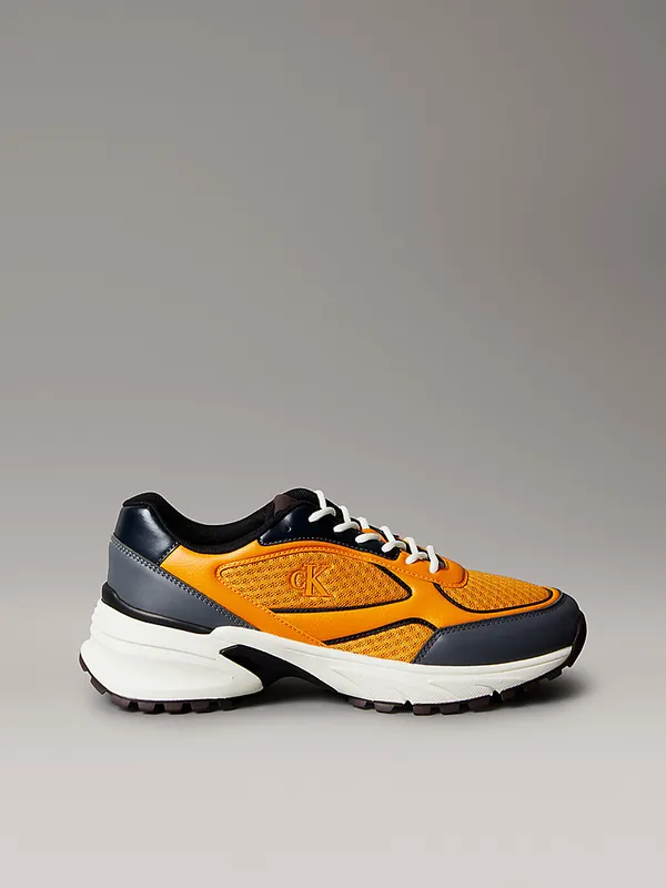 Calvin Klein Trailblazer – Mesh Mix Runner “GRANITE GRAY/SAFFRON/BORDEAUX” (YM0YM014510LX)