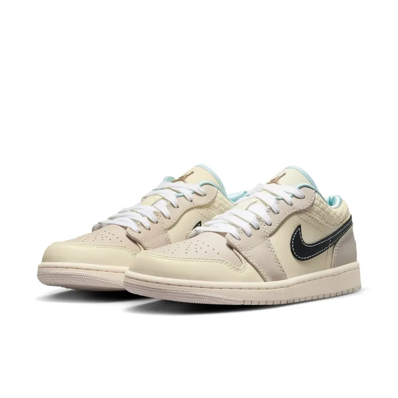 Jordan 1 Low SE Sanddrift Glacier Blue (HQ3440-101)