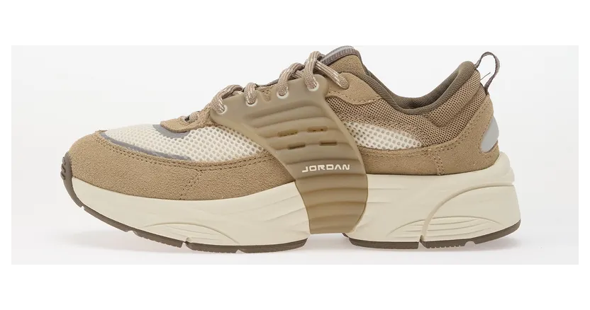Jordan Trunner O/S Khaki Pale Ivory