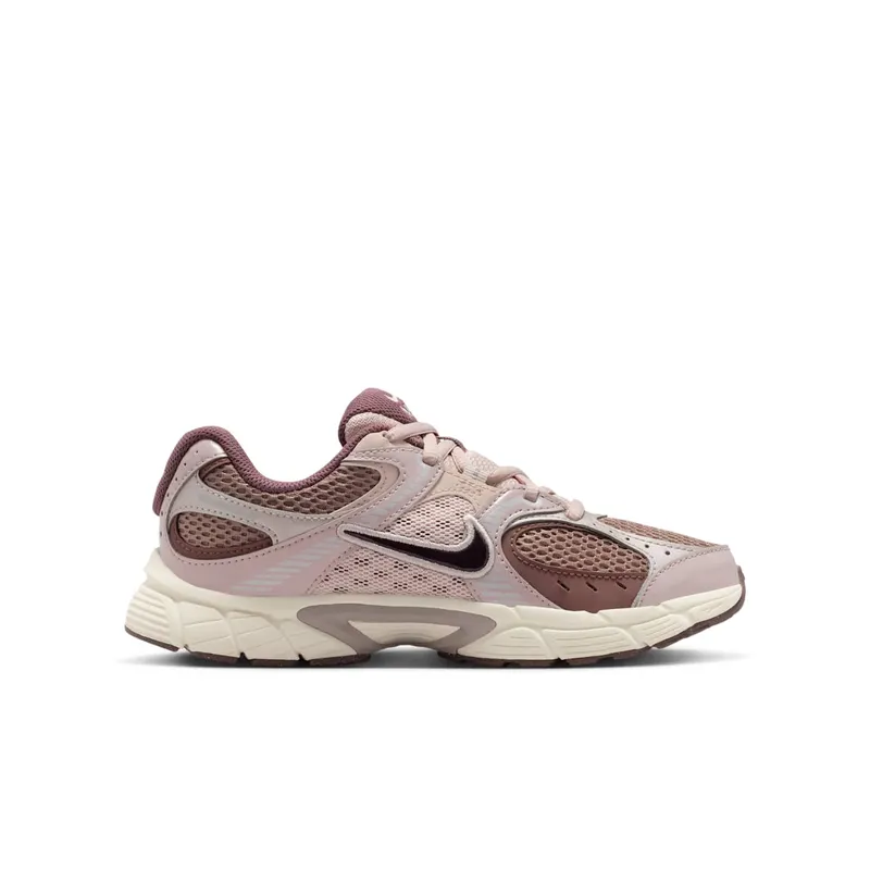 Nike V5 RNR Bruin (HQ6411-201)