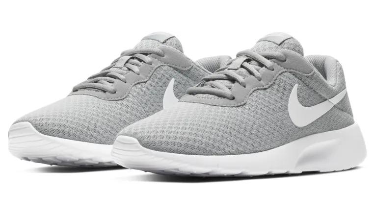 Nike Tanjun Schwarz (818381-012)
