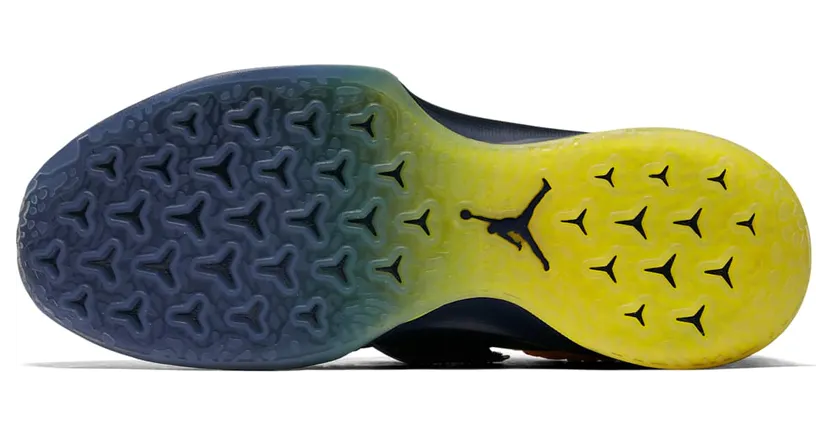 jordan-trainer 921210-407