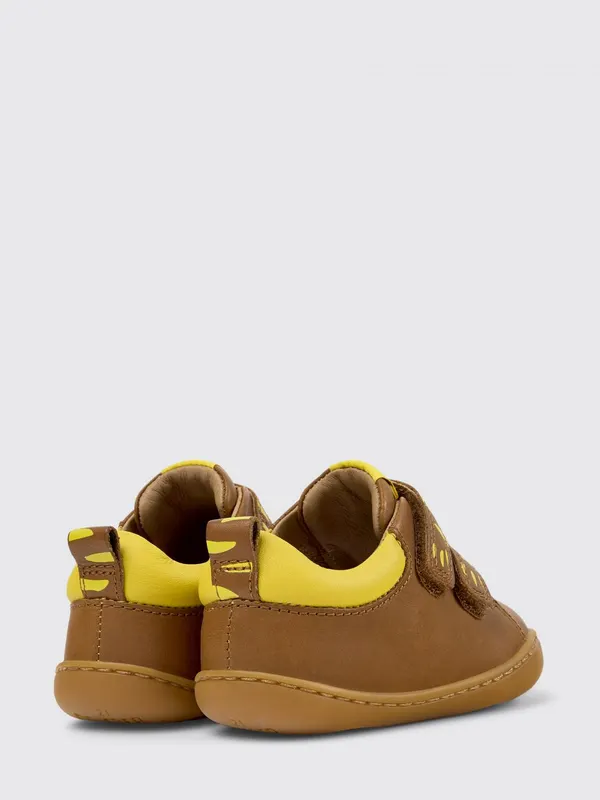 Camper Brown (K800405-051TWINS0)