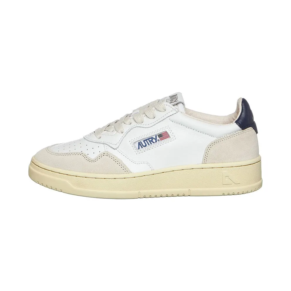 Autry Medalist Low White / Blue (AULWLS28)
