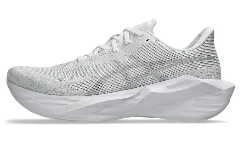 Asics Novablast™ 6 1011C243-100