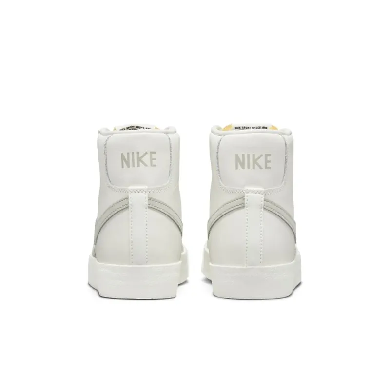 Nike W Blazer Mid 77 (CZ1055-120)