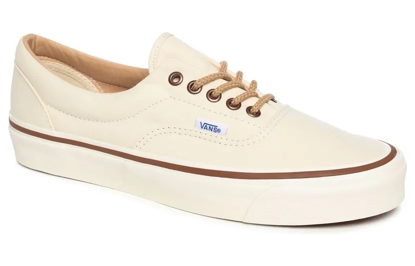 vans-style VN0A2RR11VE