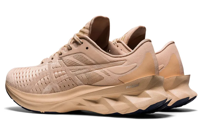 asics-novablast 1202A131-700