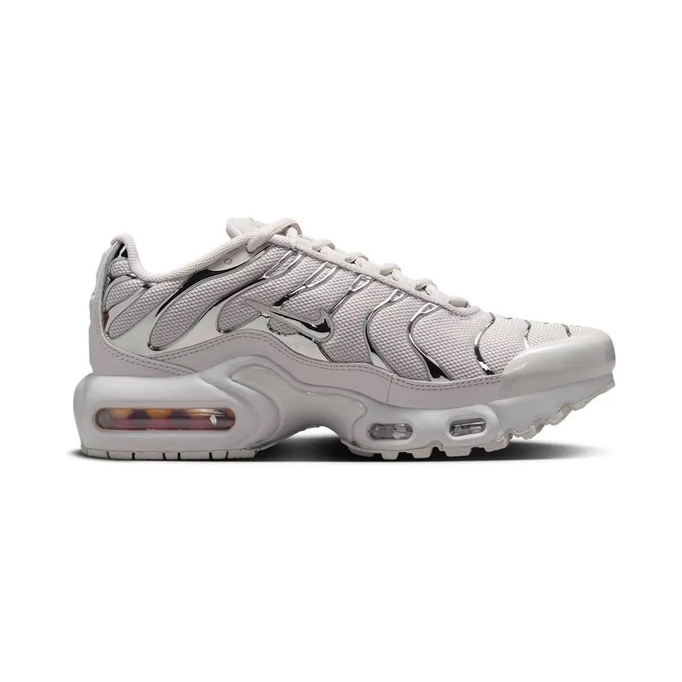 Nike Air Max Plus Light Iron Ore Gym Red Smoke Grey Metallic Silver (FZ0977-001)