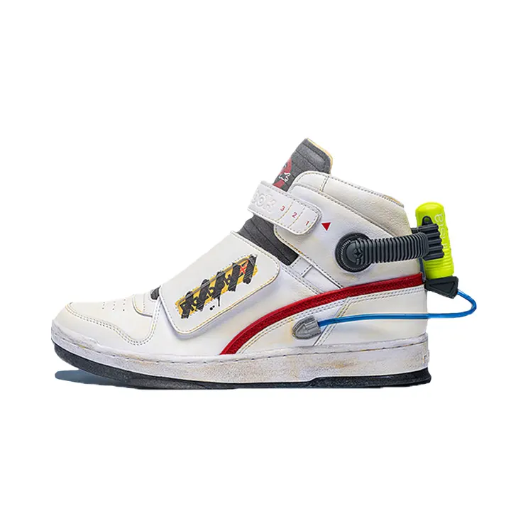reebok-sneaker FY2106