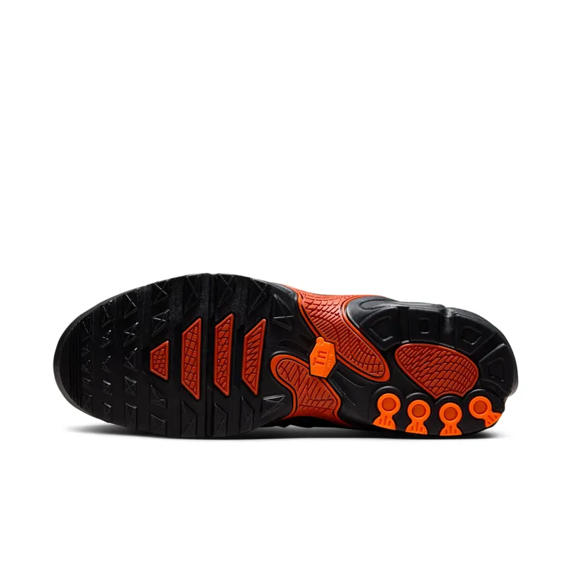 Nike Air Max Plus Drift “Black Dragon Red” (FD4290-010)