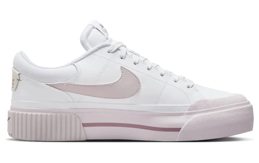 nikecourt DM7590-105