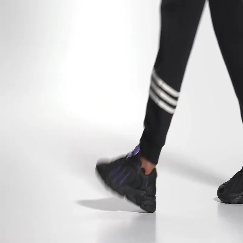 Adidas Oztral Core Black / Purple Rush / Core Black (HQ4473)